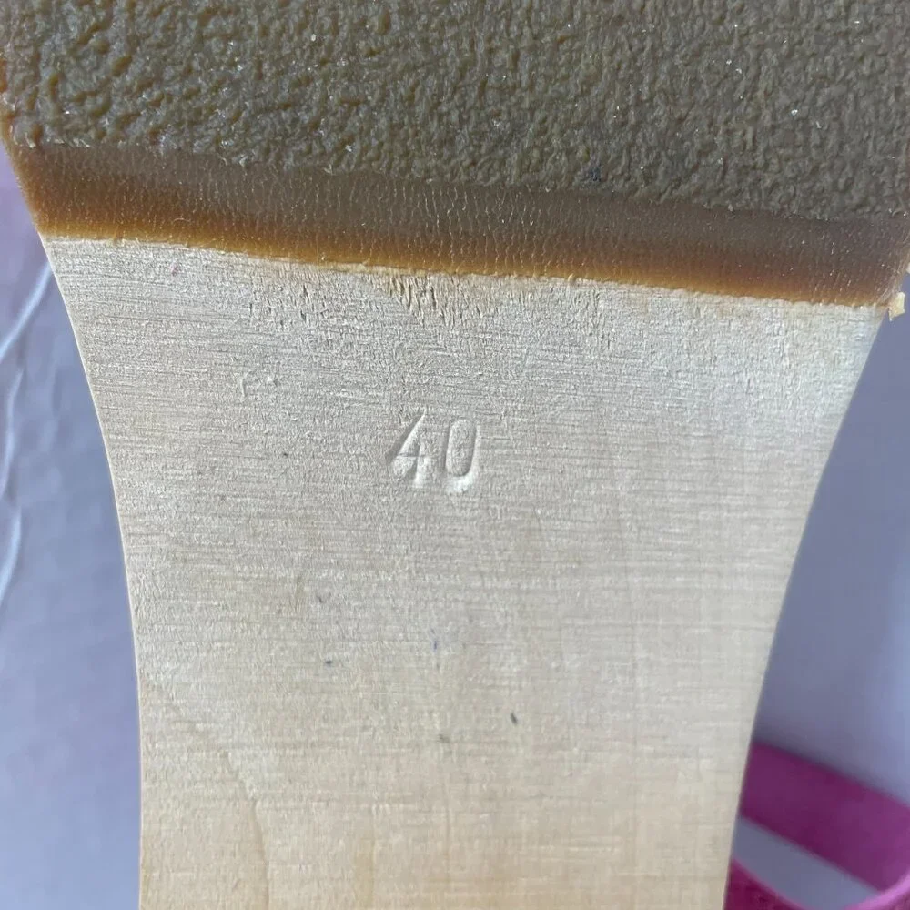 Swedish Hasbeens Embossed Pink Clog Sandal Low Heel Adj Ankle Strap - Picture 9 of 9